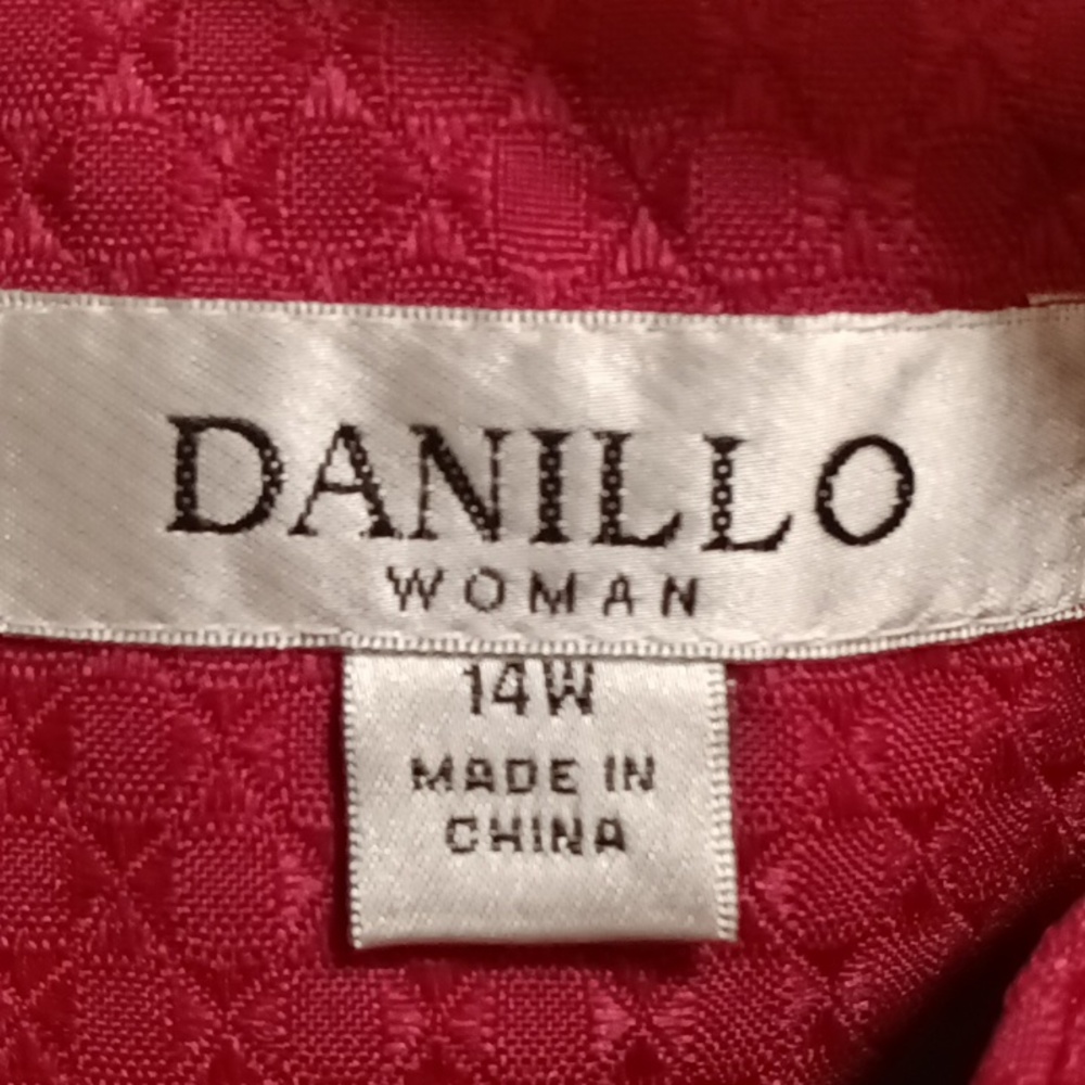 NWT DANILLO 100% polyester magenta 2-pc dress suit w cropped jacket Size 14W